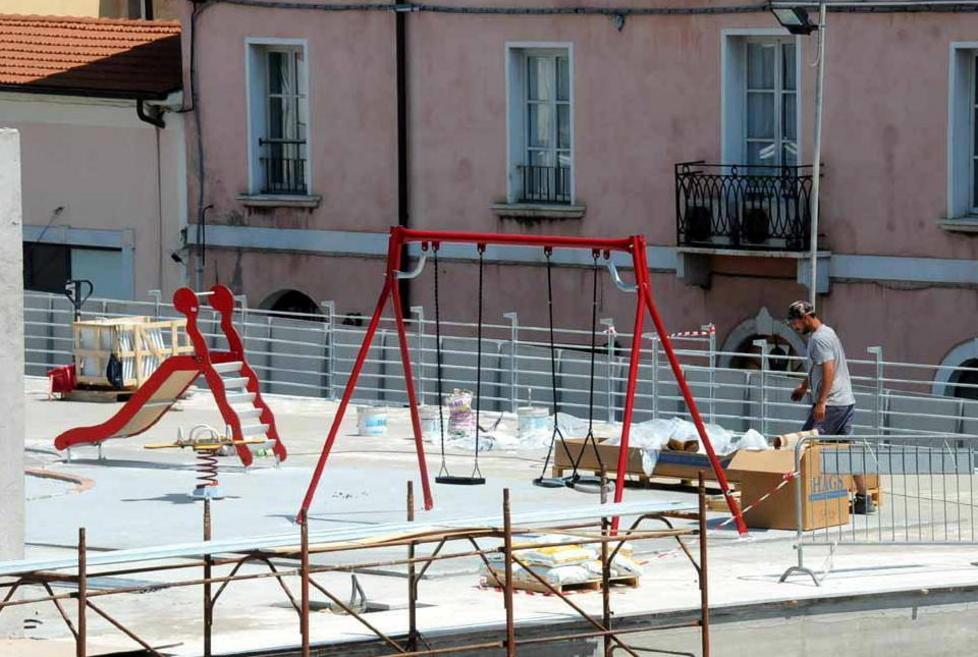 122 nuovi posti auto in via Bastione Con giochi e piazzetta 