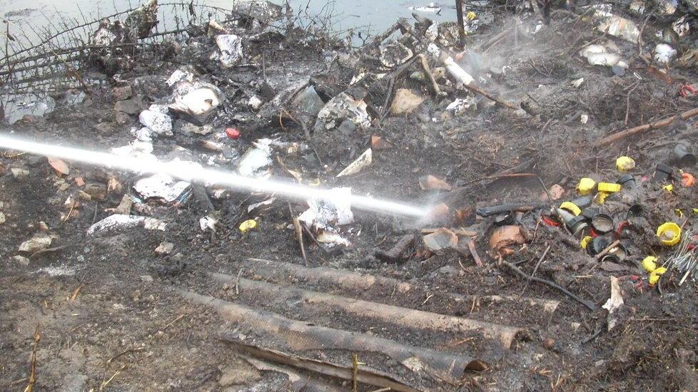 Incendio a Zerbinate, si indaga anche per inquinamento