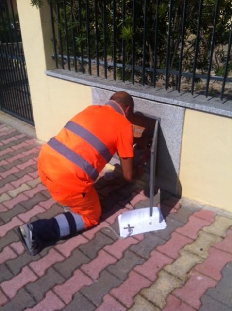 Operai di Abbanoa al lavoro