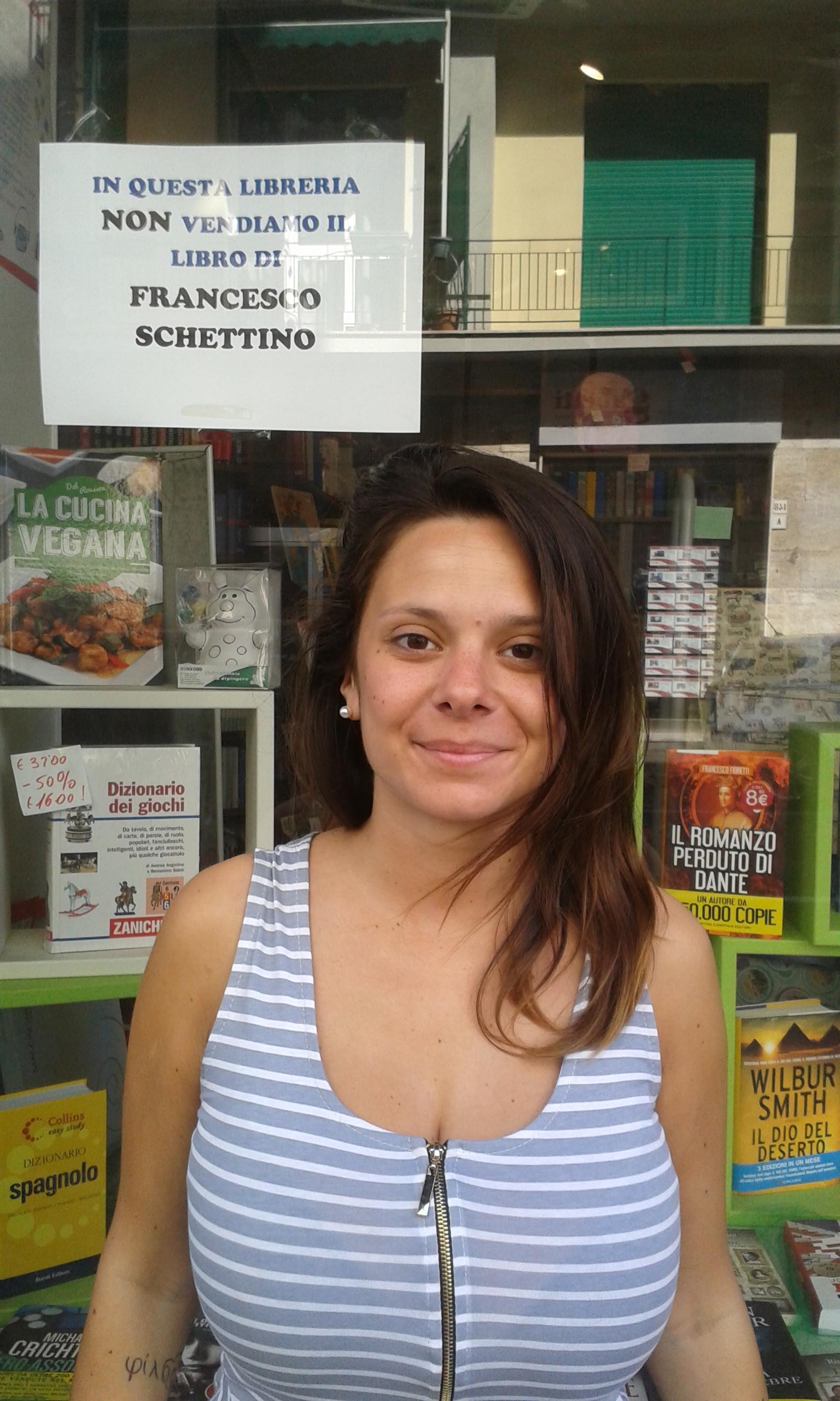 Cristiana Ricci, titolare insieme al padre della “Libreria Marradi”