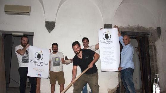 Da sinistra: Enzo Russotto (architetto), Andrea Manetti (socio), Jonathan Tosi (responsabile bar), Filippo Gori (socio), al centro Jacopo Poli (socio)