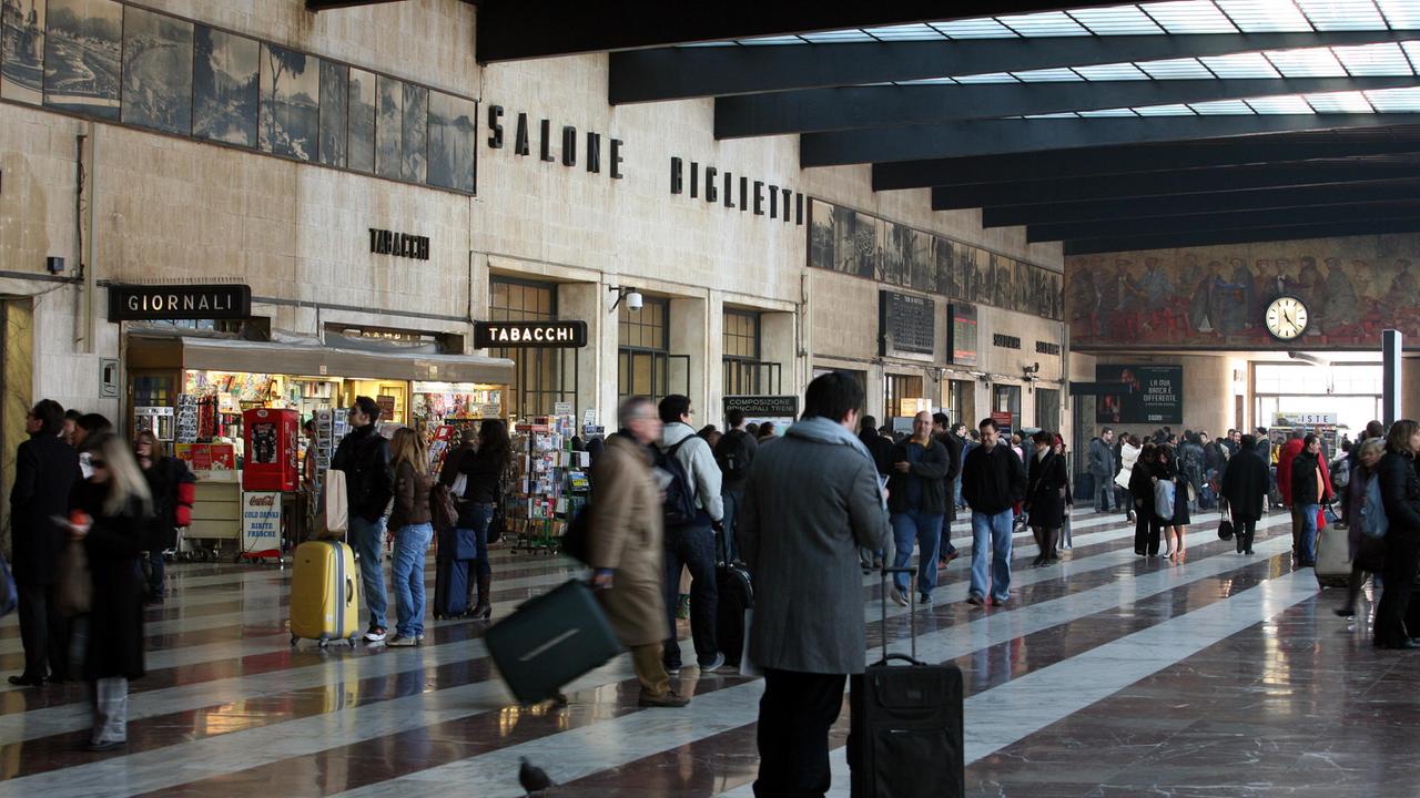 La stazione di Santa Maria Novella a Firenze (foto archivio)