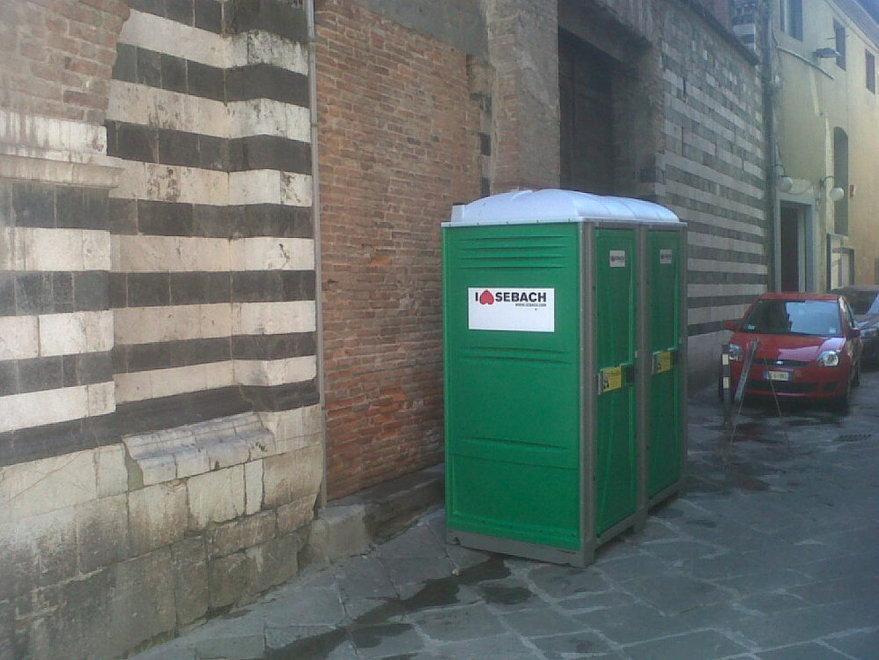 Degrado in via della Misericordia vecchia 