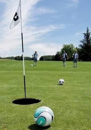 A Castelfalfi torna il footgolf