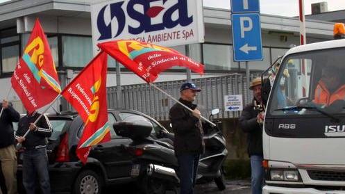 Rifiuti, i lavoratori passano a ReteAmbiente