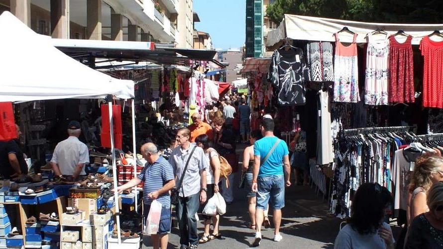Torna la Festa in piazza col mercato e i fuochi