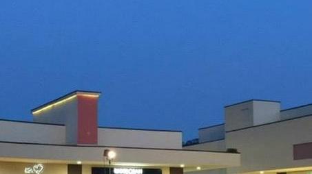 Guerra dell’outlet La Passeggiata contro gli albergatori