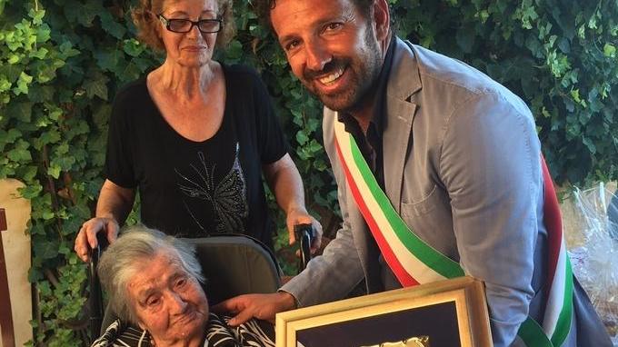 Grande festa per Maria Civita la nonnina compie 101 anni