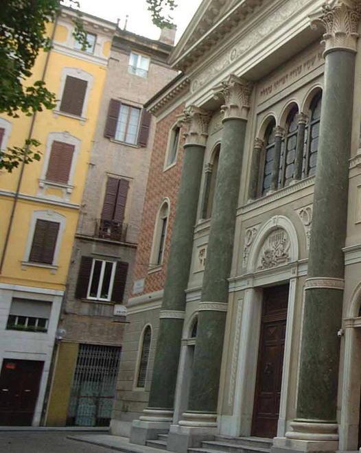 L’esercito blocca il ladro al Data Trade