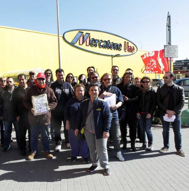 Mercatone: tre commissari decidono le sorti aziendali 