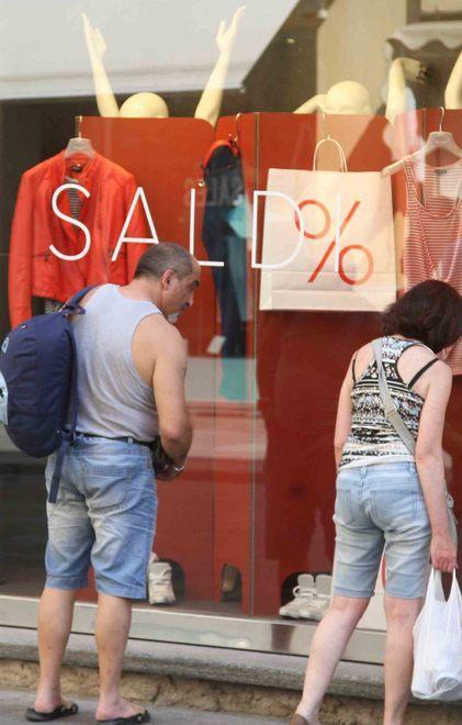 Oggi partono i saldi estivi negozianti con il fiato sospeso 