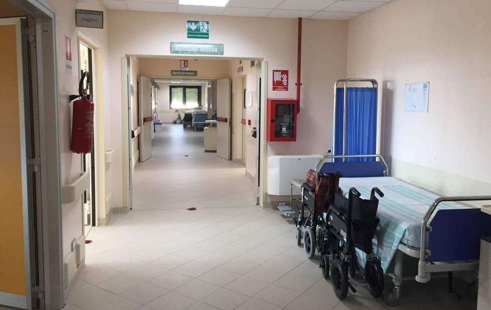 Il reparto di medicina del Giovanni Paolo II