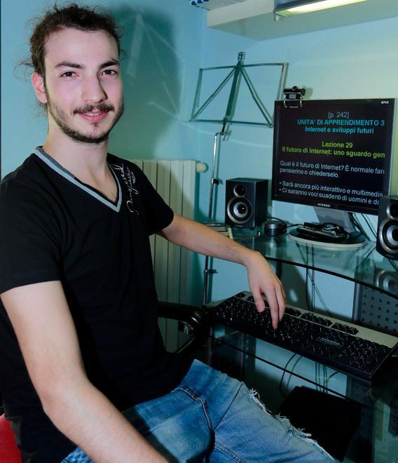 Andrea, più forte della sua malattia: 100 alla Maturità a Modena