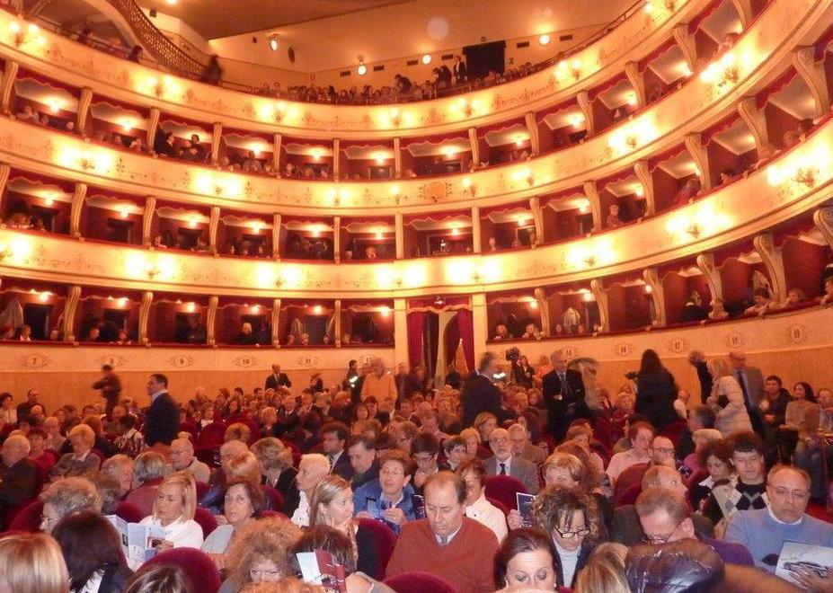 Teatro Manzoni, contributi raddoppiati dal ministero 