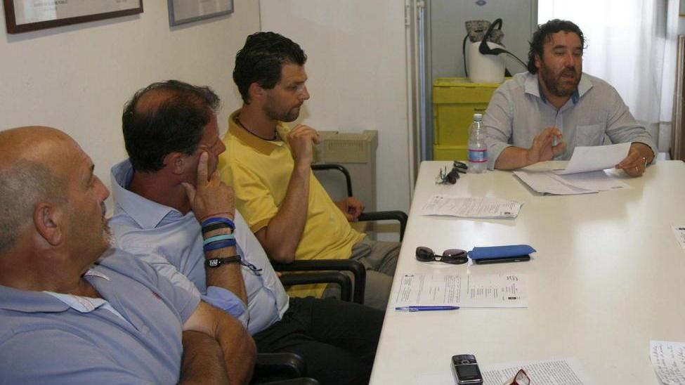 Pd e Sinistra: non faccia il martire il voto è stato falsato