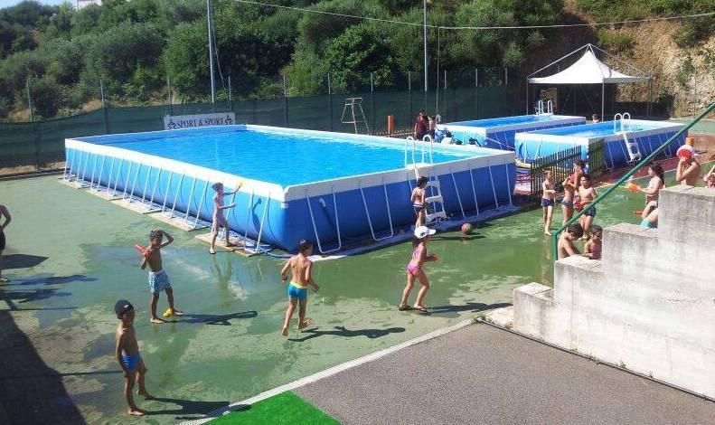 Vacanze nelle piscine comunali per i minori di Bono 