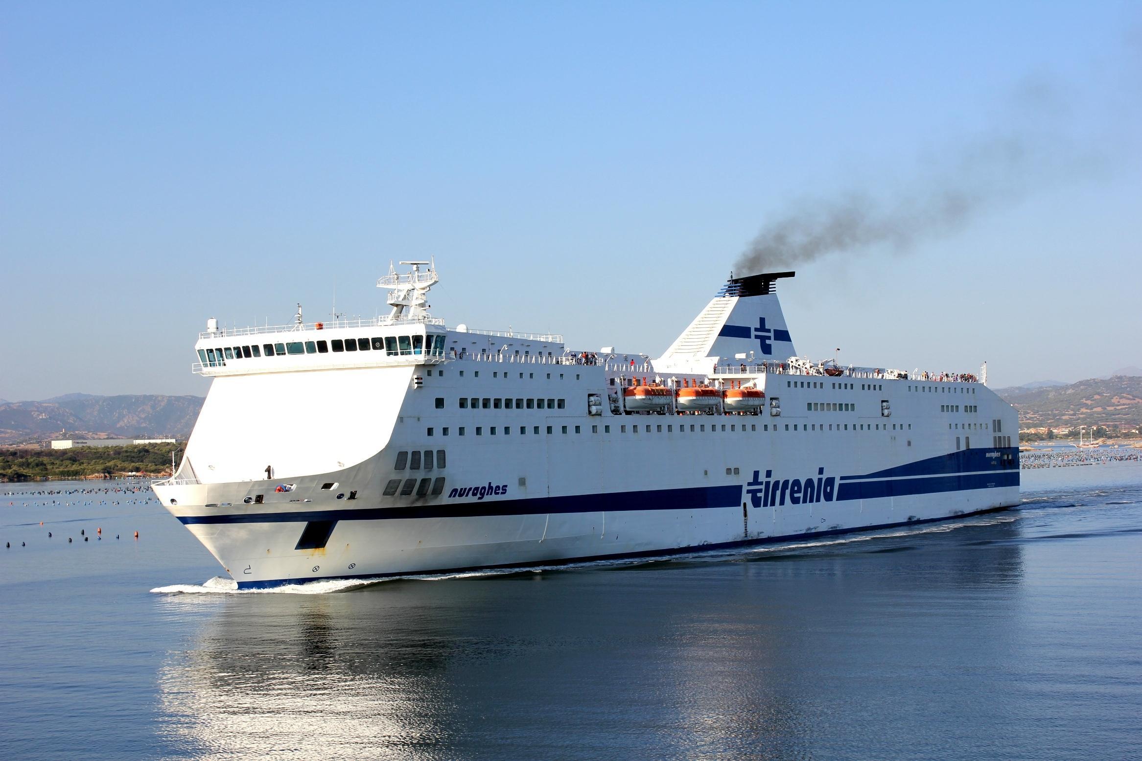 Turista sparisce dalla nave Tirrenia partita da Porto Torres