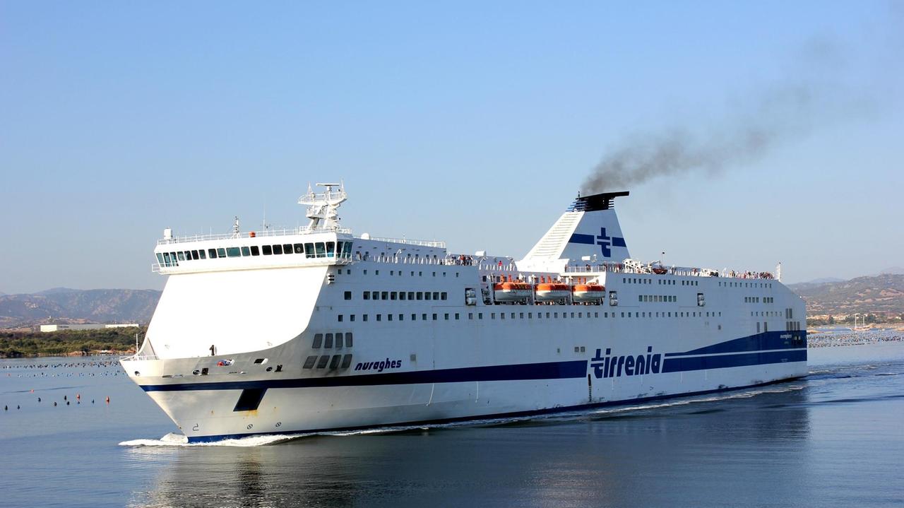 Turista sparisce dalla nave Tirrenia partita da Porto Torres