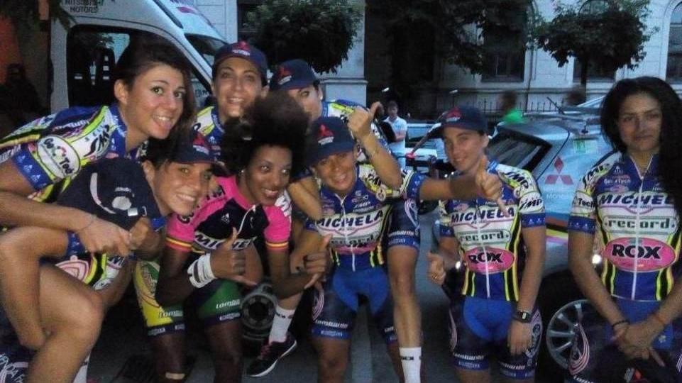 Giro donne, strade bollenti «Caldo super, che fatica...»