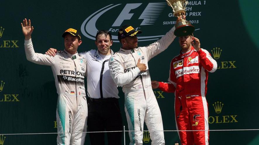 Solito dominio Mercedes Hamilton davanti a Rosberg