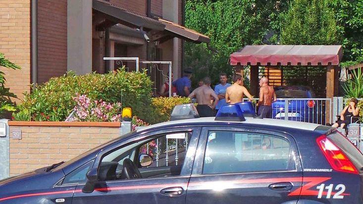 È tornata nella notte in azione la banda del buco ai garage
