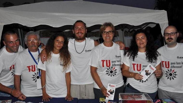 Migliaia di ragazzi, trionfa la musica pop