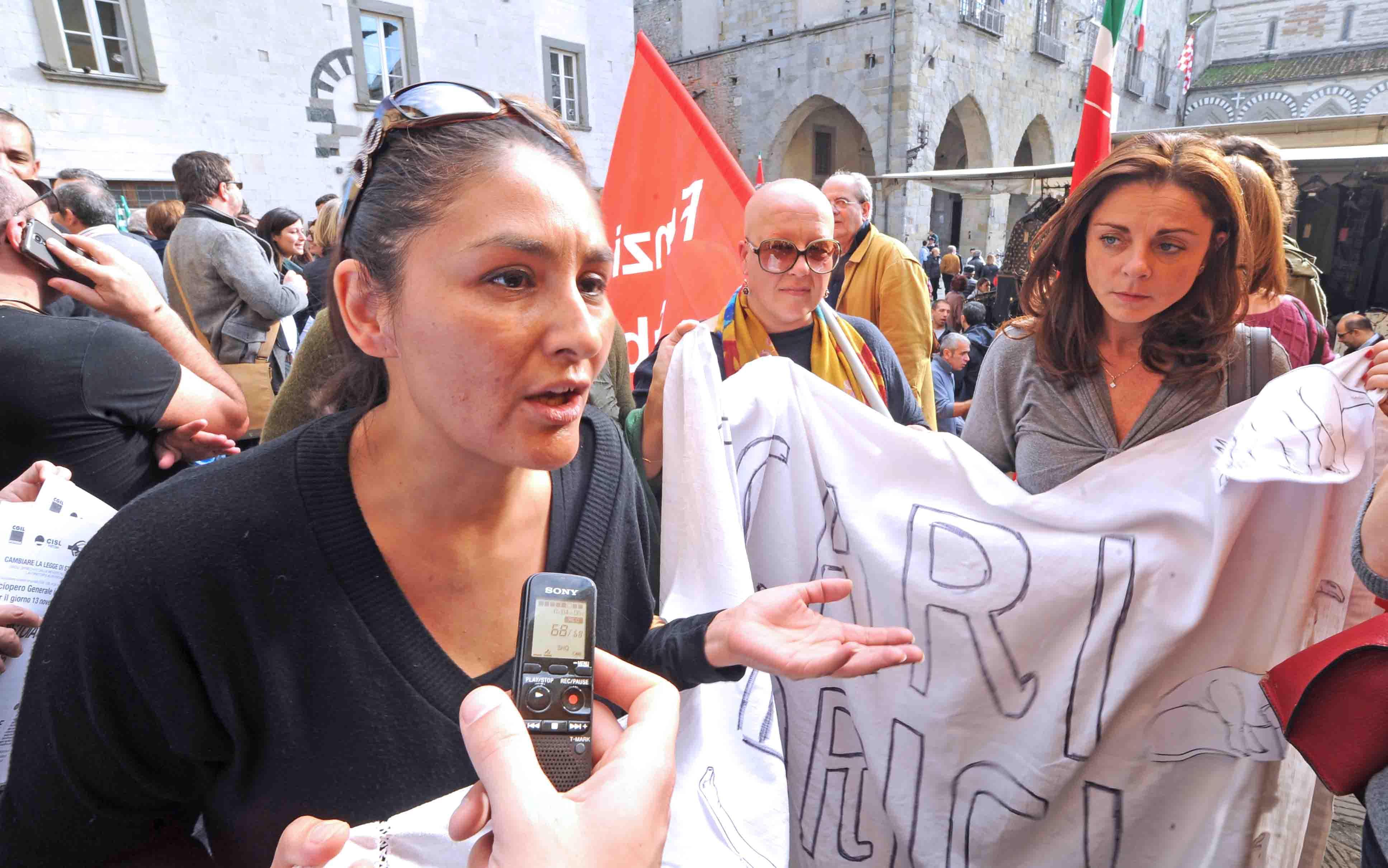 L'assemblea ha deciso: occupiamo la Provincia