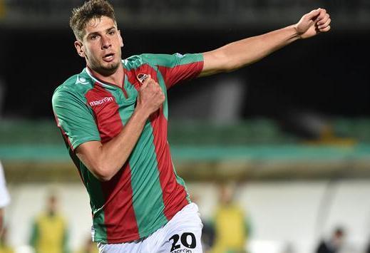 Il Cagliari prenota la serie A a suon di gol 