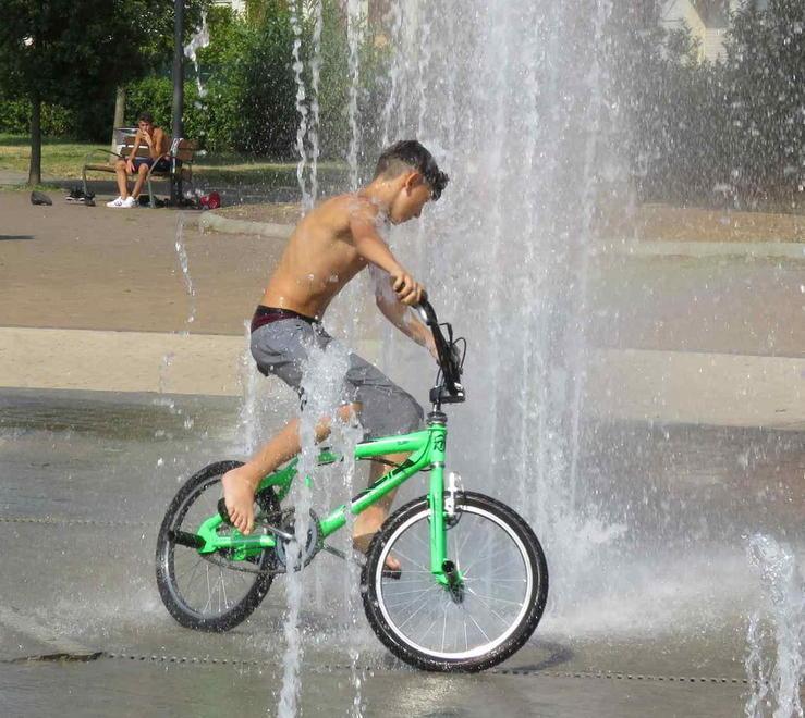 Fa meno caldo ma si sta peggio 
