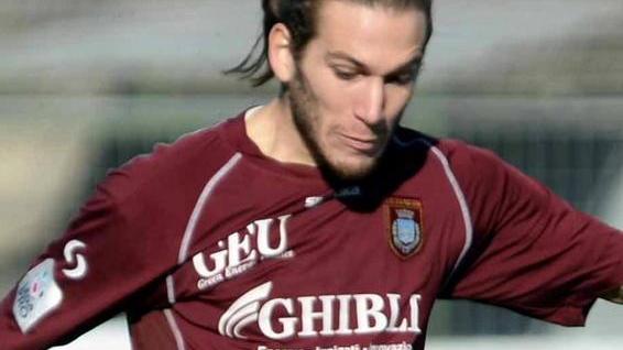 Regoli è del Latina, Galli del Crotone