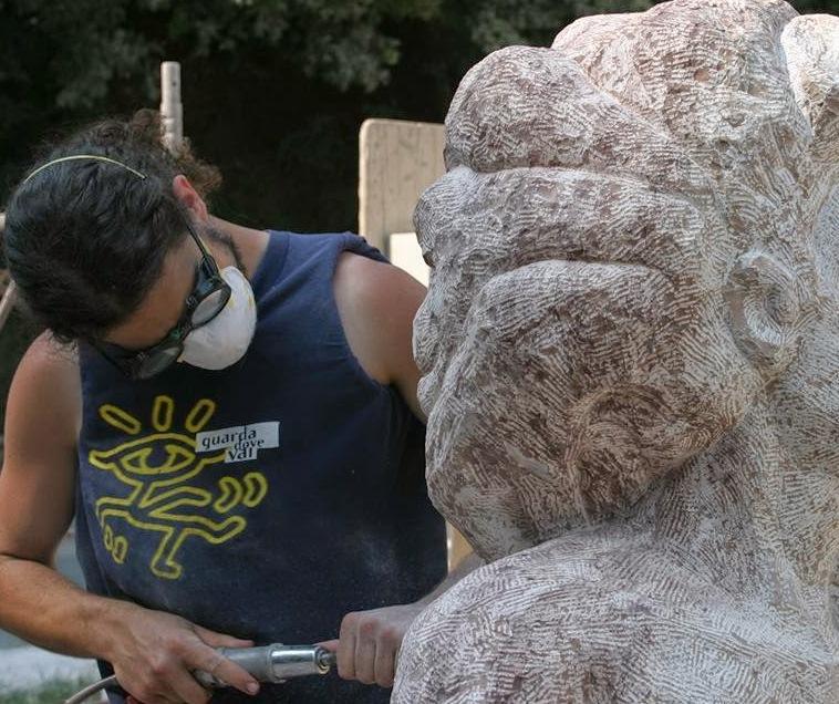 Col simposio di scultura l’estate entra nel vivo