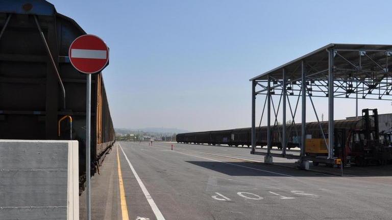 Lo scalo merci al Frizzone ora diventa operativo