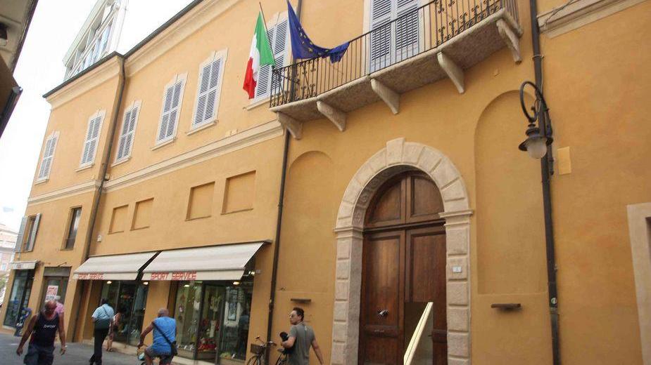 Palazzo Scaruffi, rifatta la facciata