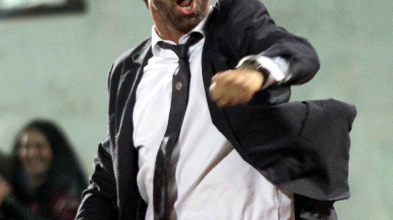 La grinta del tecnico amarantgo Christian Panucci (foto Corrado Salvini)