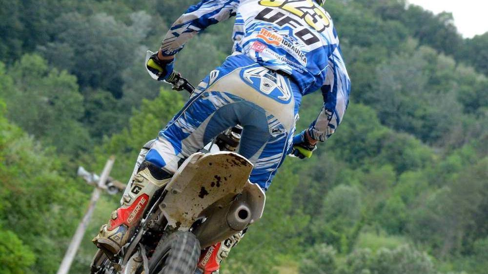 Un'acrobazia al circuito del Santa Barbara