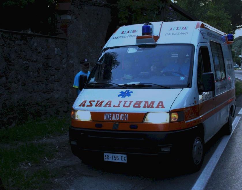 Gravissimo il ciclista investito sulla Sarzanese