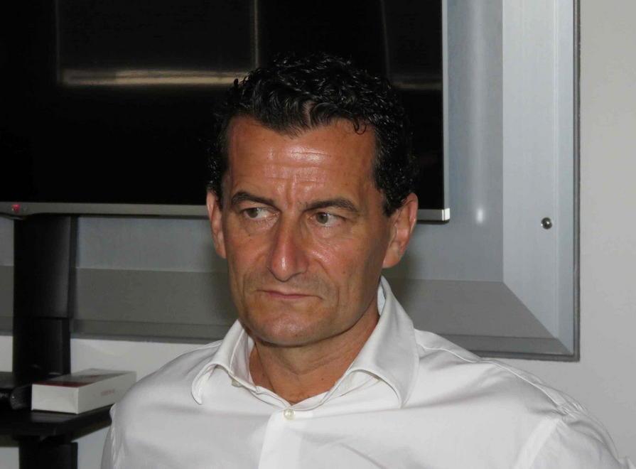 De Petrillo vuole una squadra “pratese” 