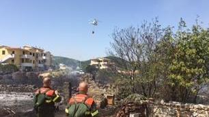Un incendio scoppia in via Belluno