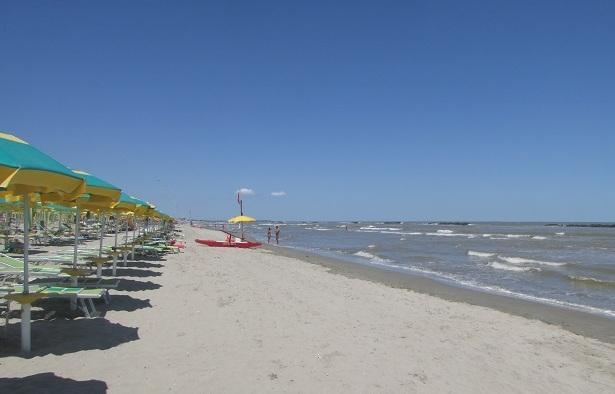 Muore in mare a 62 anni Trovato dopo alcune ore 