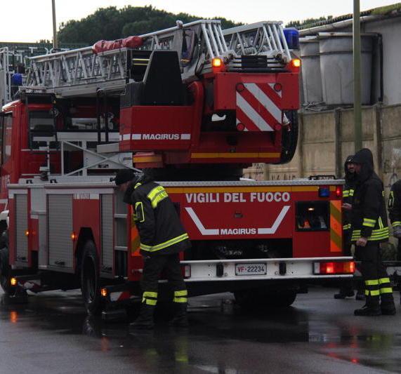 Fuga di gas in casa: salvata un’anziana