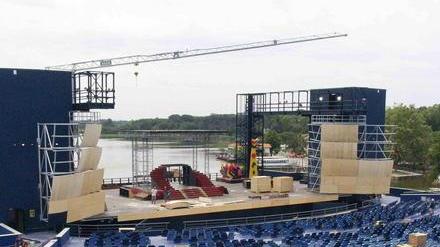 Pucciniano, è scontro «Veronesi rispetti chi lo ha preceduto»