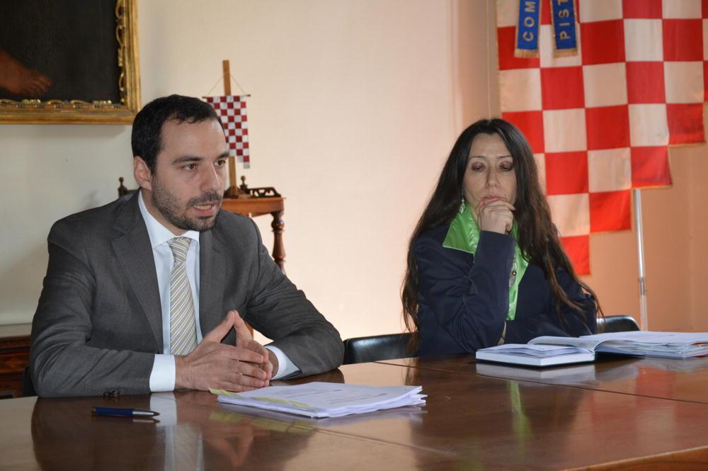 Il Comune di Pistoia investe ma aumenta Tasi e tassa rifiuti 