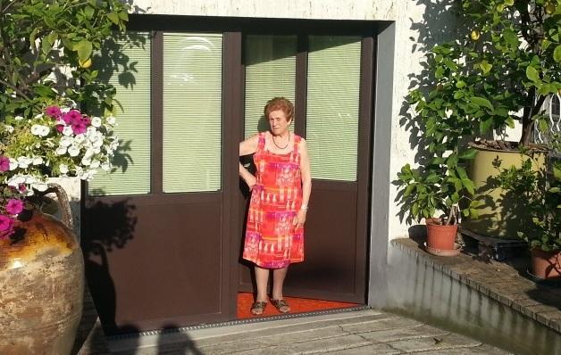 Sassuolo, finge emergenza amianto e le ruba oro e denaro 