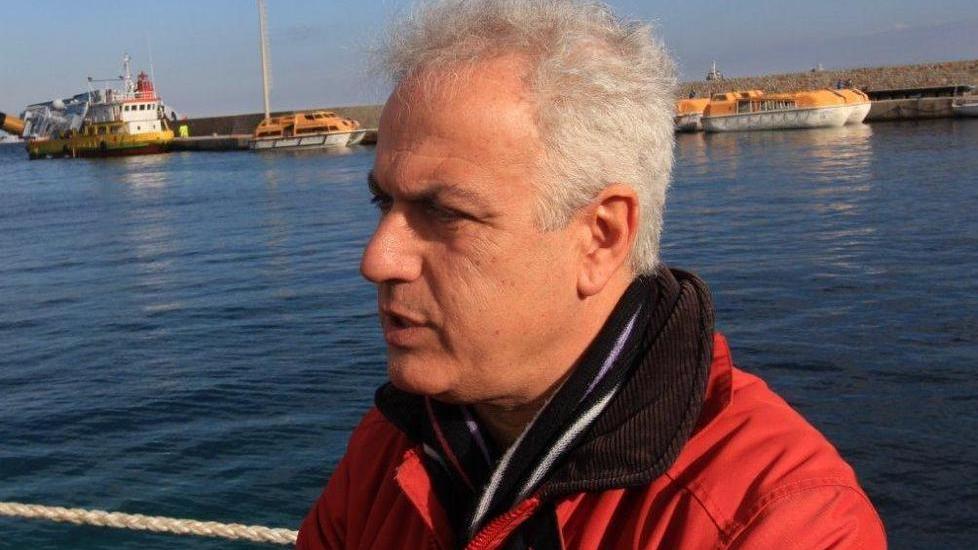 «Il cane è morto all’improvviso Basta parlare male del Giglio»