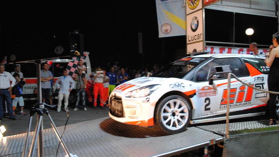 I bolidi del rally Città di Lucca in gara sulle Mura