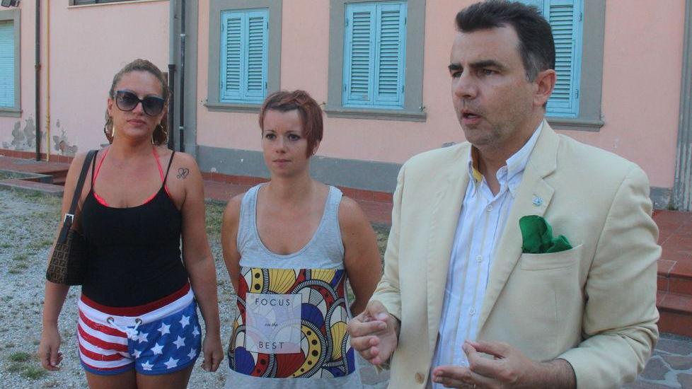 La Lega accusa: «Profughi nel centro per le mamme»