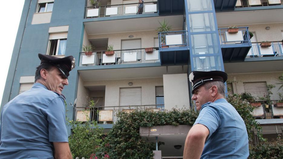 Minaccia di suicidarsi lo salvano i carabinieri