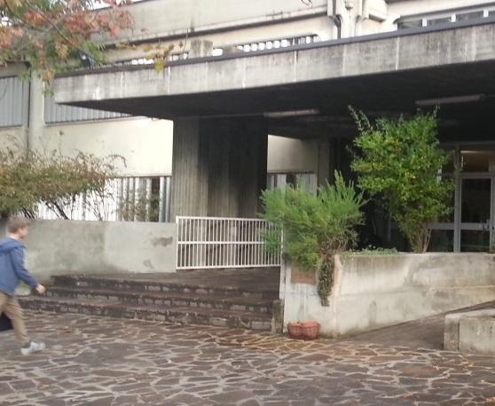 Elementari, è guerra per lo spazio 