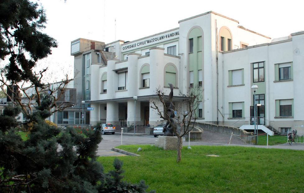 Alla “camera calda” del pronto soccorso iniziano i lavori 