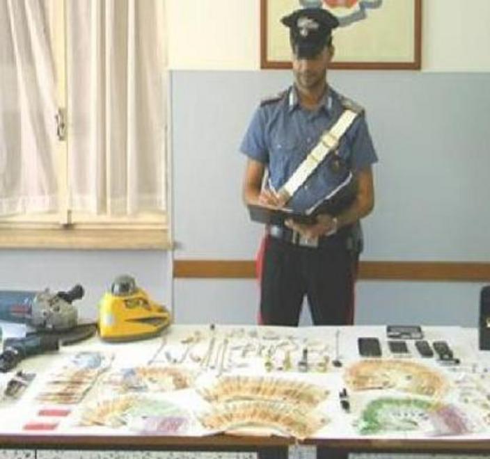 Gemelli del furto, i derubati saranno contattati dall’Arma
